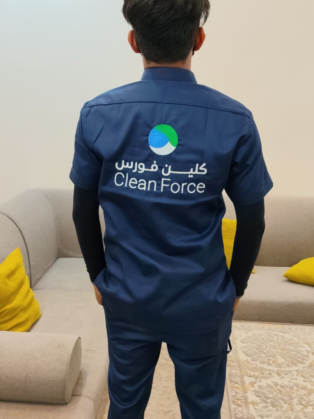 فريق كلين فورس للتنظيف بالرياض