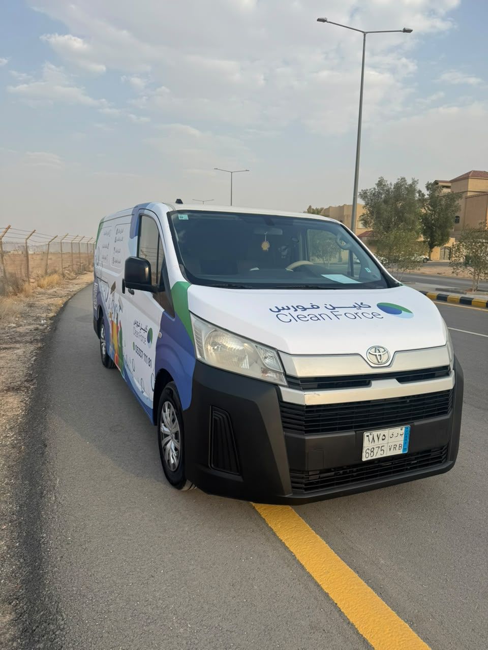 سيارة كلين فورس لخدمات التنظيف بالرياض